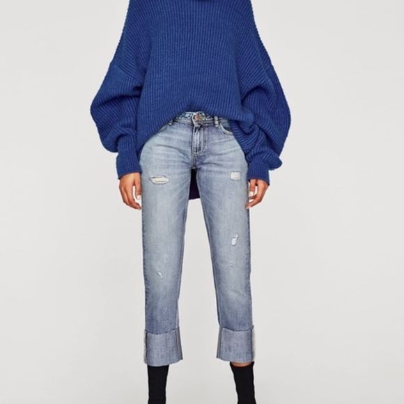 Zara Denim - Zara Light Wash Pearl Cuff Cropped Jeans